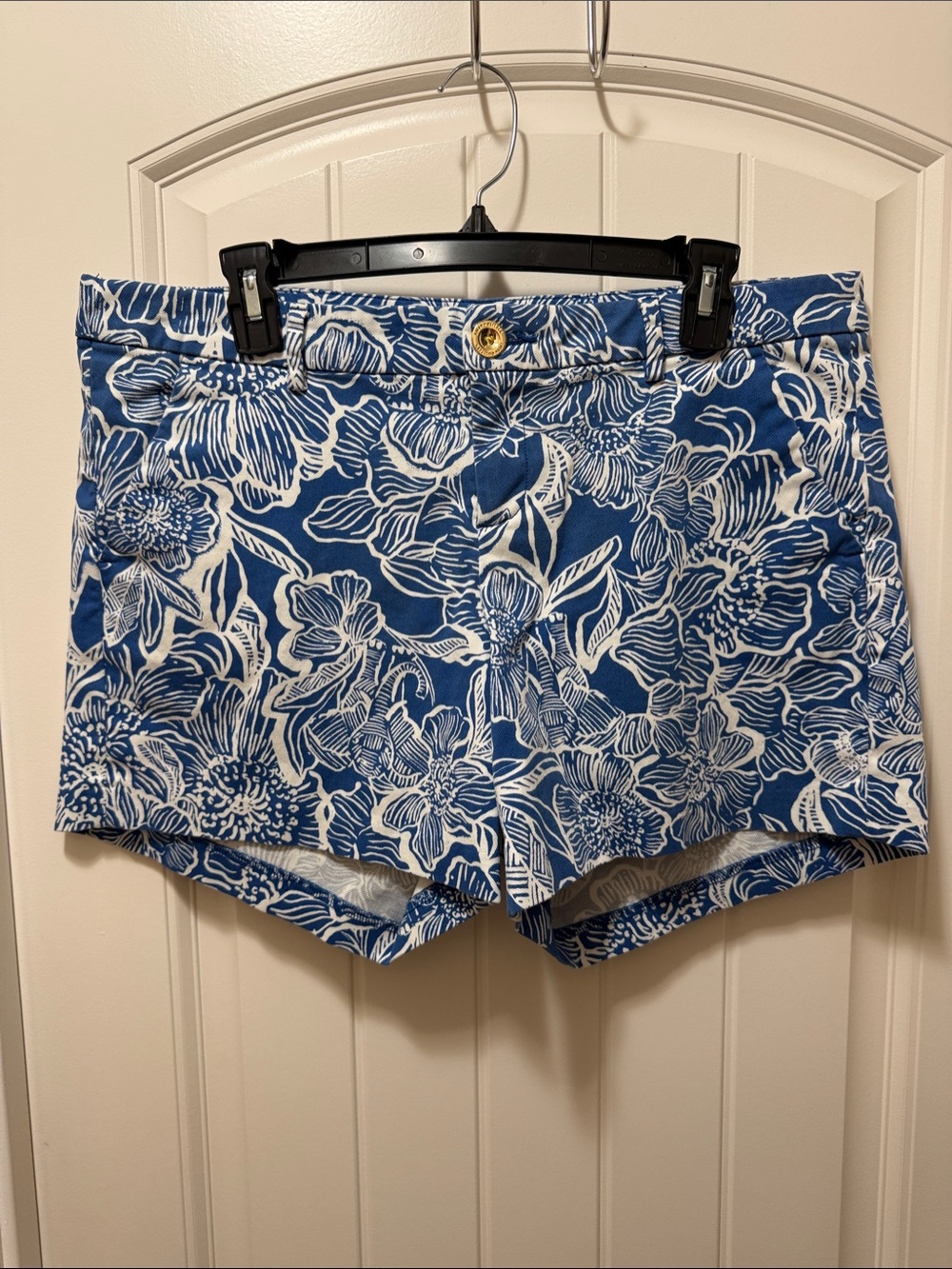 Lilly Pulitzer Callahan Shorts “Bouquet all day” print ~ size 12 EUC